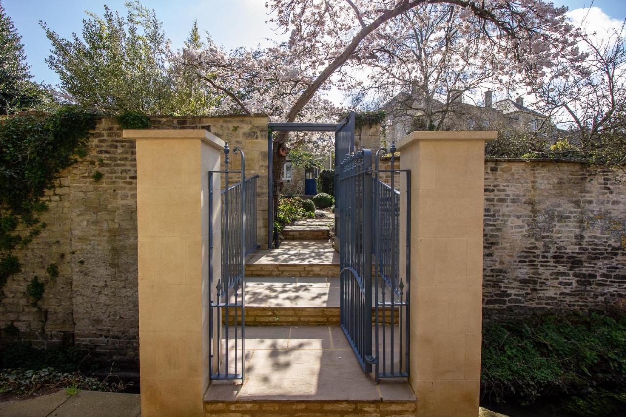 The Potting Shed, 5* Luxury Escape Cirencester Zewnętrze zdjęcie
